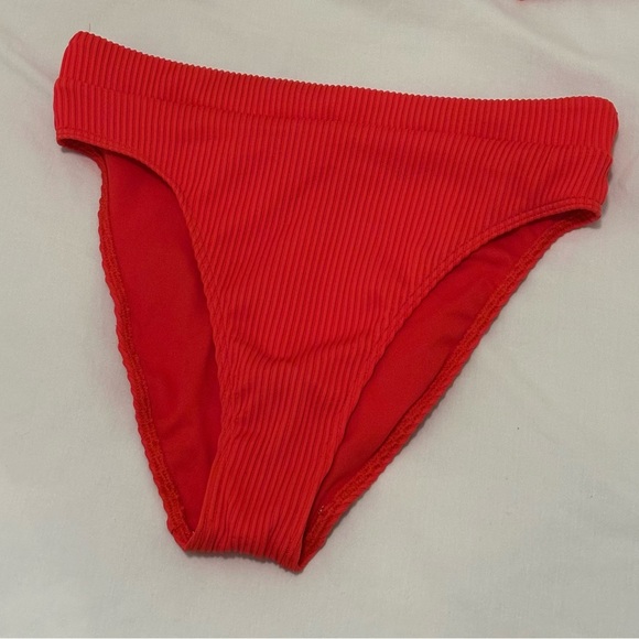 Hollister Red Ribbed Bikini Set (XS/S) - Picture 5 of 5